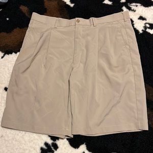 PGA tour khaki shorts size 38